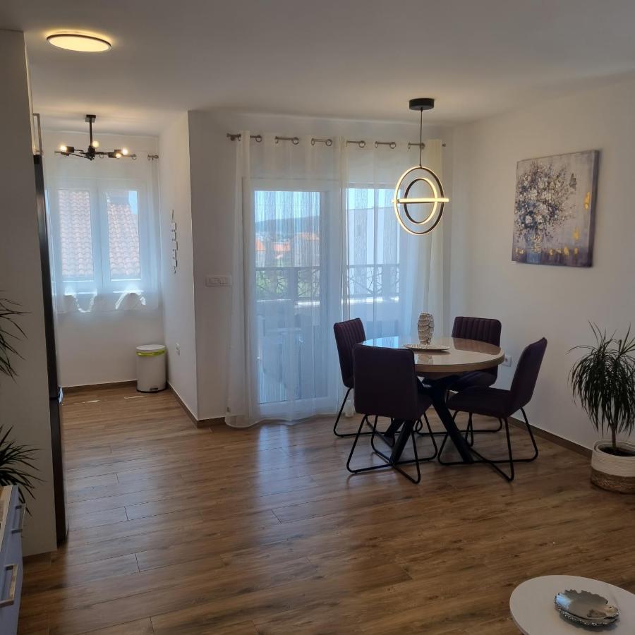 Apartments Happiness Trogir Exterior photo